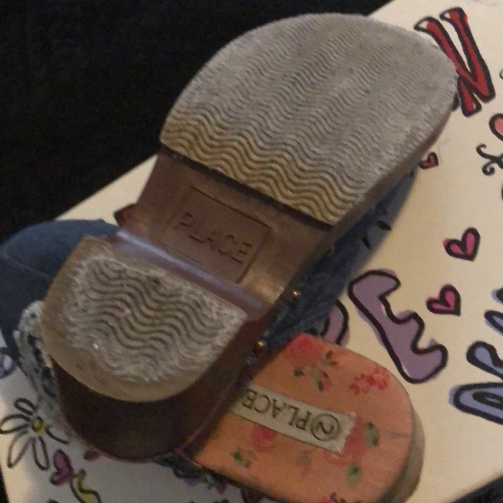 Clogs - Picture 3 of 3